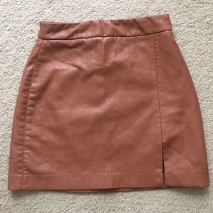 Aritzia Camel Tempest Faux Leather Camel Skirt 00